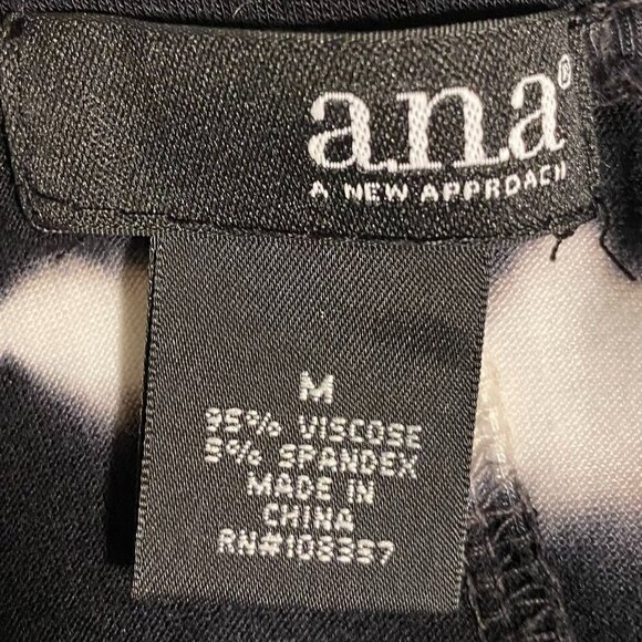 a.n.a. Black and White Tie Dye Maxi Skirt Size Medium - Picture 10 of 10